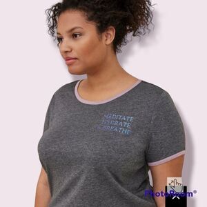 3X 22W 24W Torrid Grey Active Performance Tee Breathe Hydrate Meditate Jersey